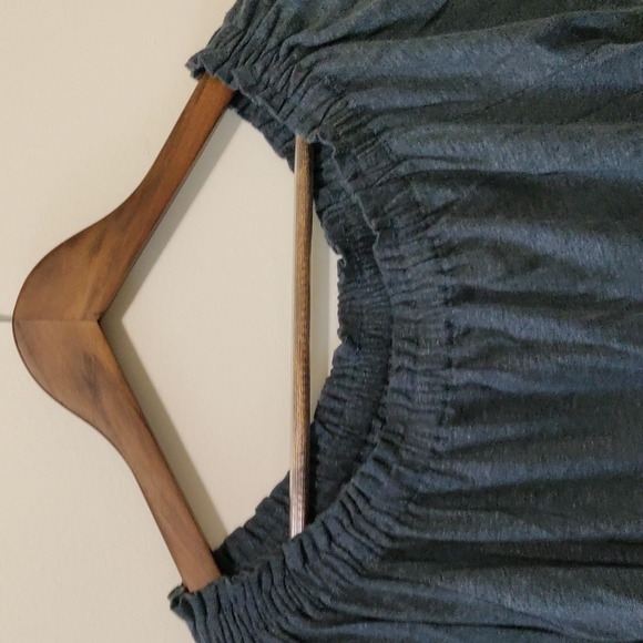 Aritzia Wilfred Off the Shoulder 'Sartre' Top, Made with 100% Linen Size Small - Picture 8 of 8